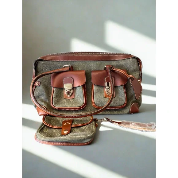 Dooney & Bourke HP65C Double Pocket Tote Hunter NWT Serial K6253580 - Picture 1 of 14